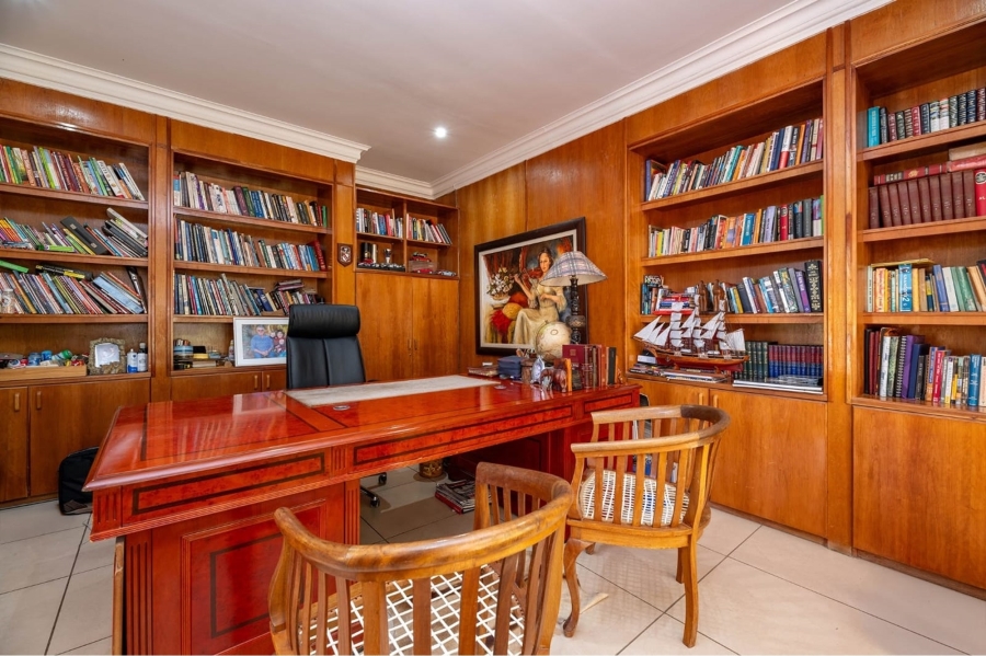 4 Bedroom Property for Sale in Monument Heights Northern Cape